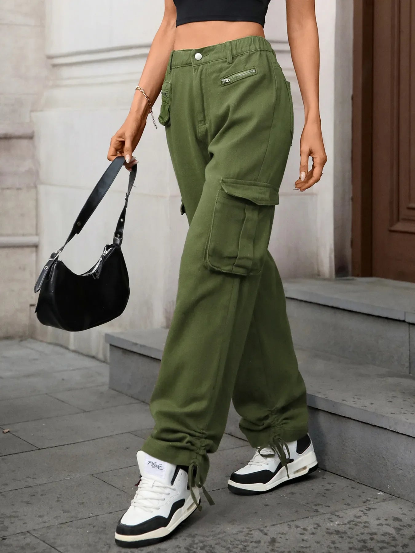 Wide Leg Cargo Jeans