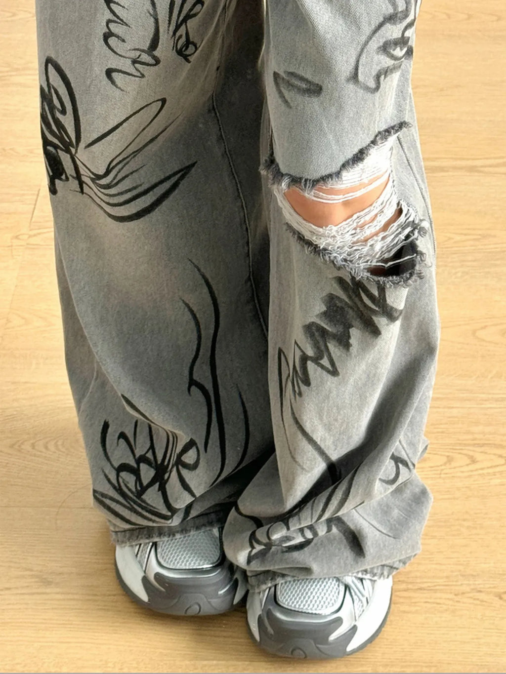 Printed Distressed Wide Leg Jeans