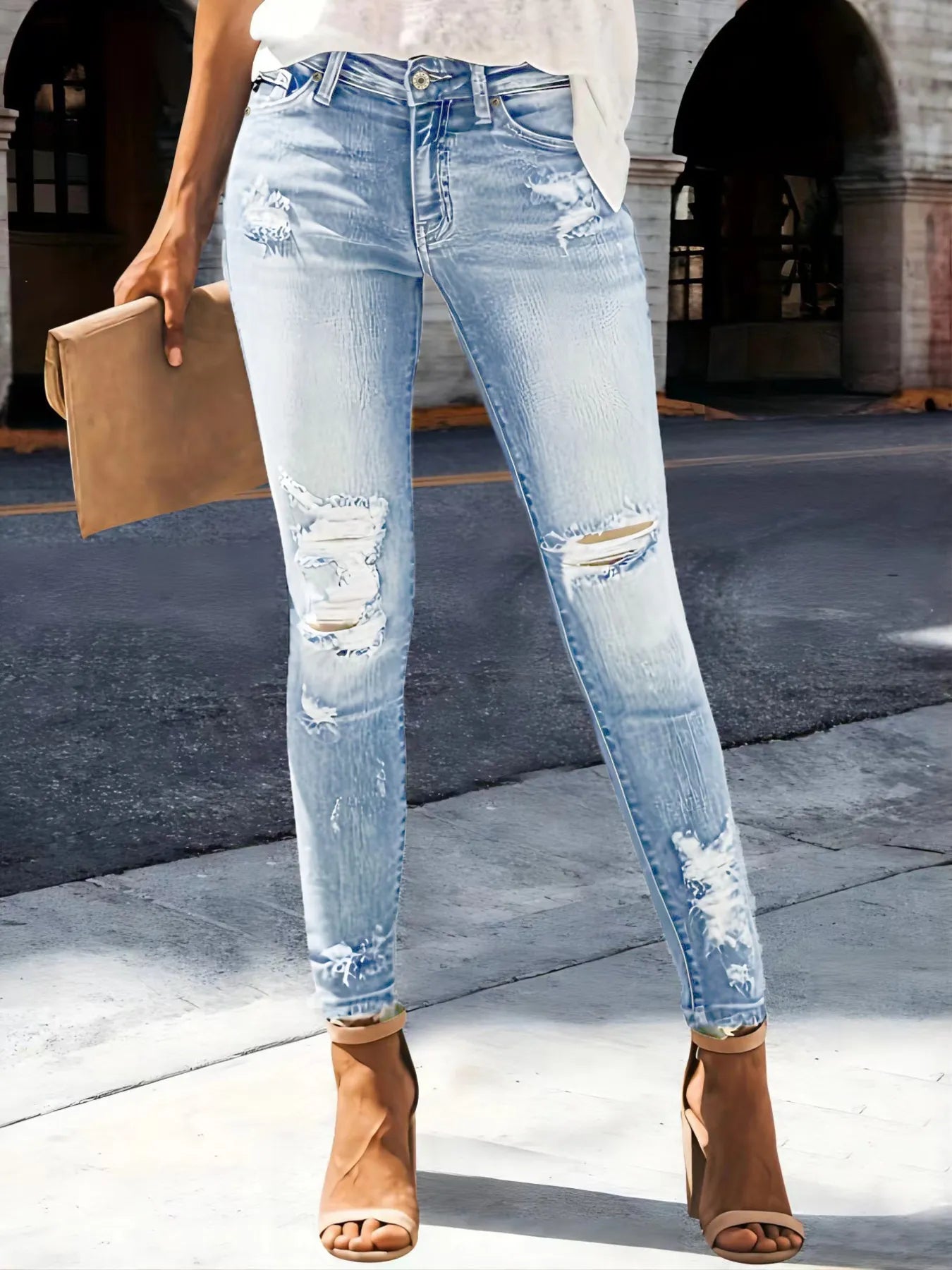 Distressed Skinny Jeans