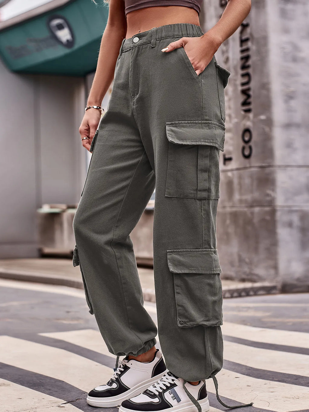 Casual Wide Leg Cargo Jeans