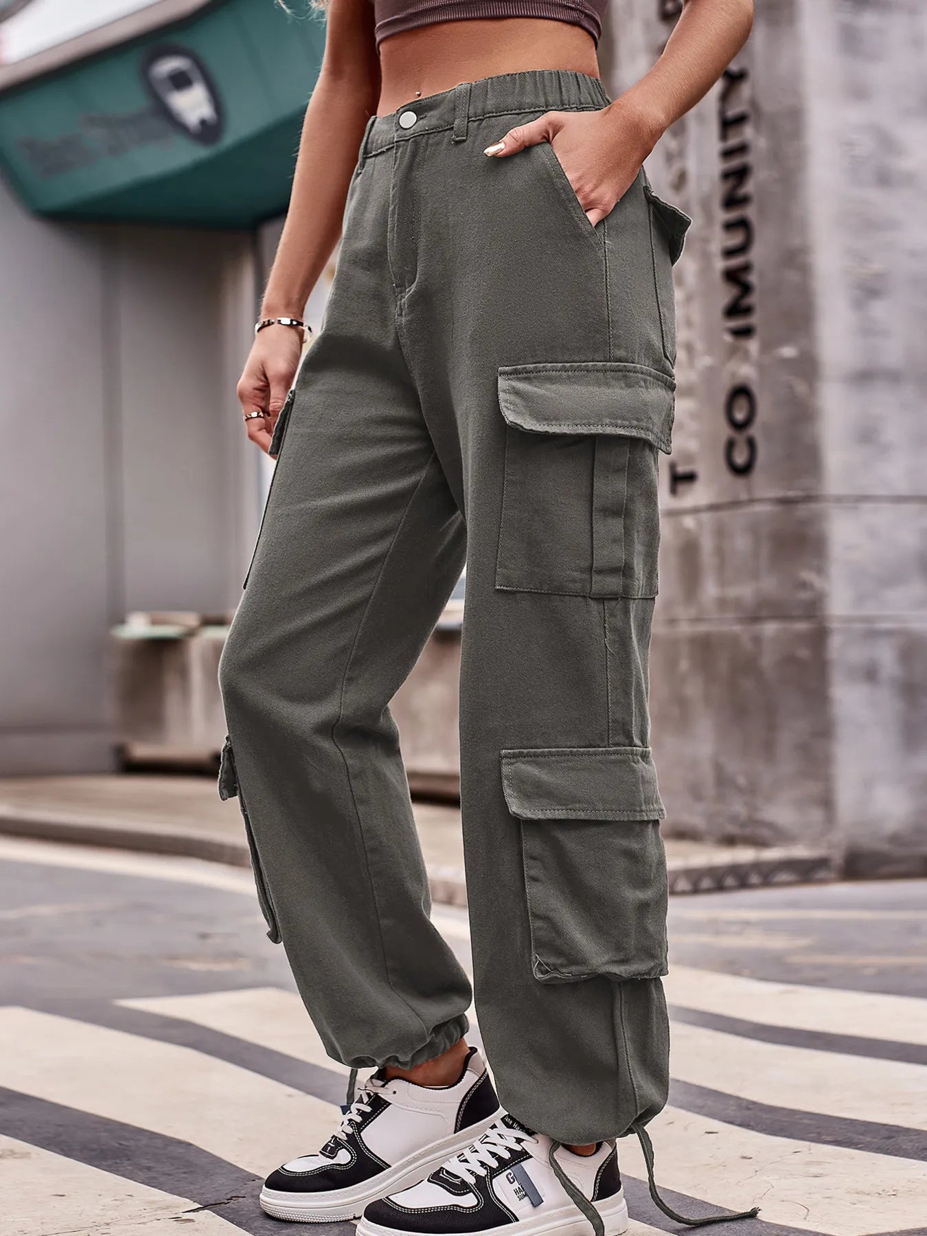 Casual Wide Leg Cargo Jeans