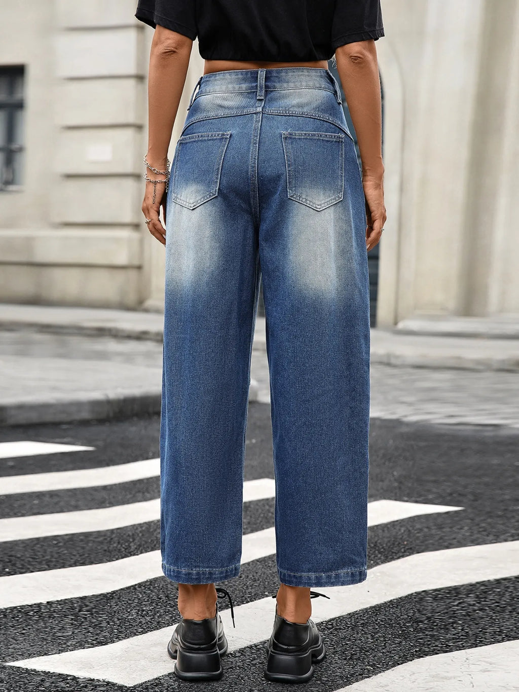 Wide Leg Jeans with Pockets