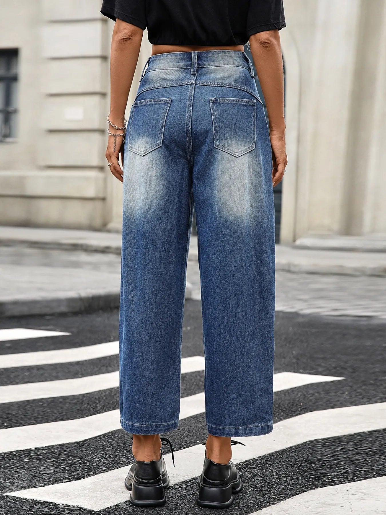 Wide Leg Jeans with Pockets