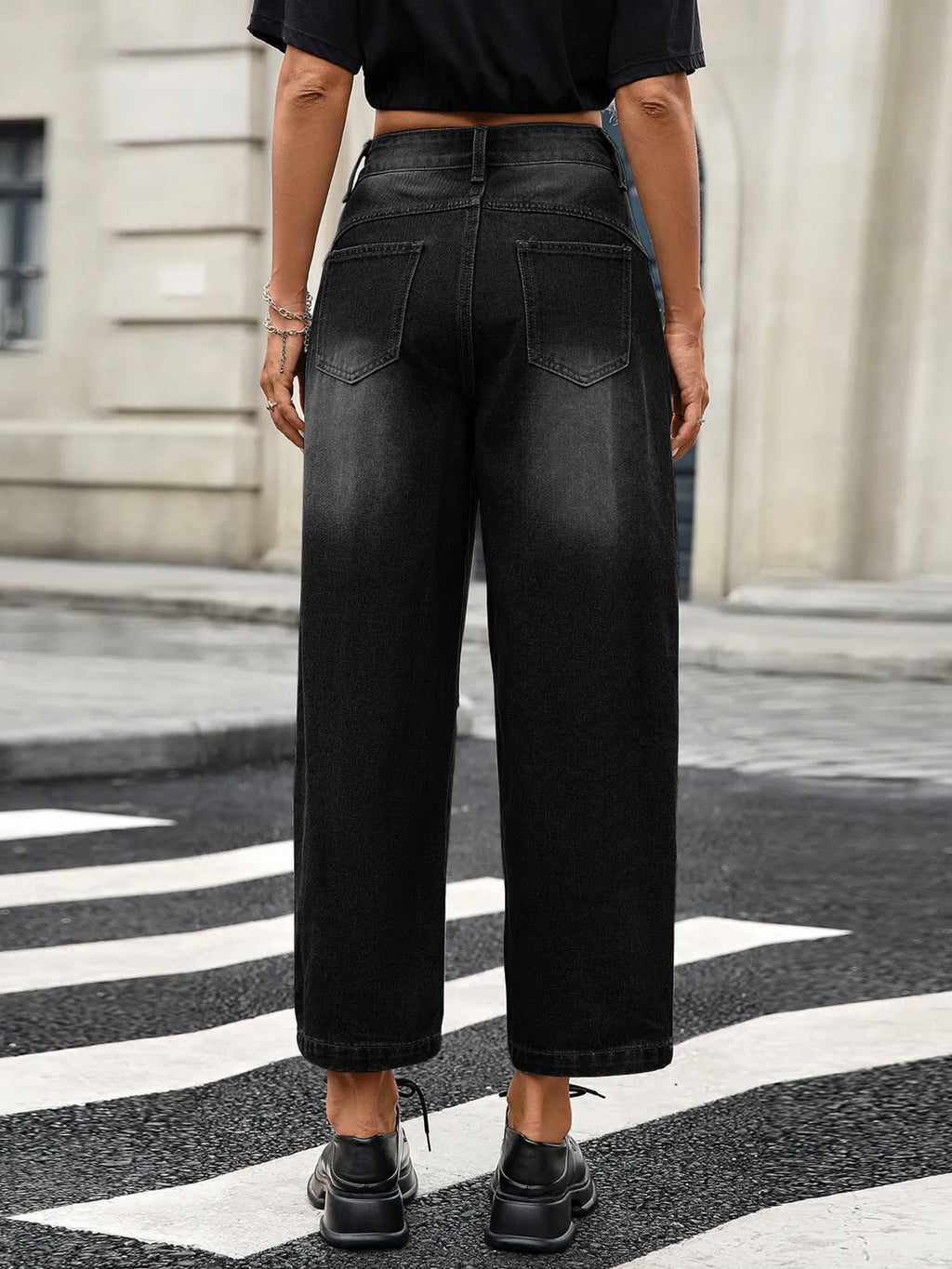 Wide Leg Jeans with Pockets
