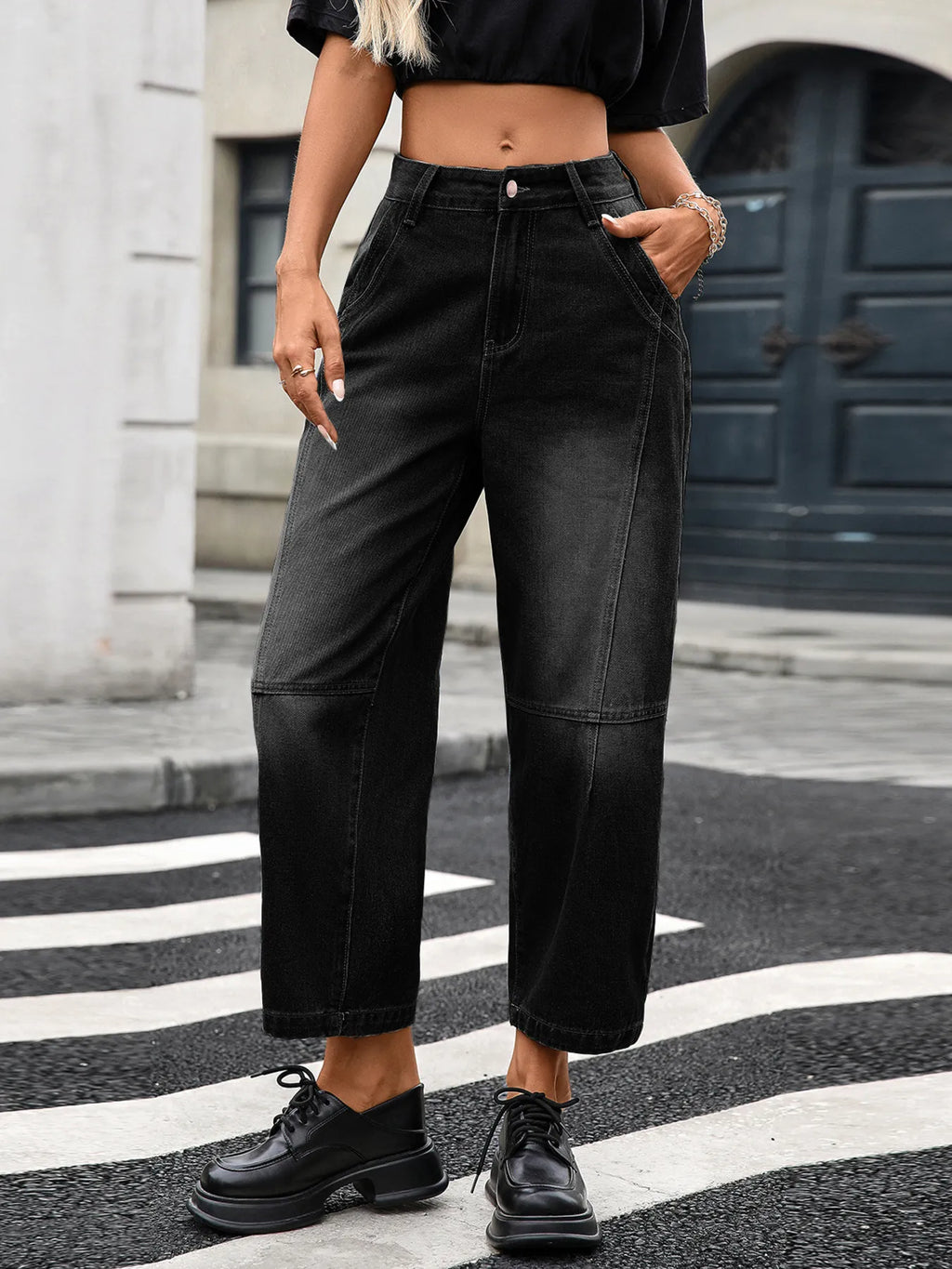 Wide Leg Jeans with Pockets
