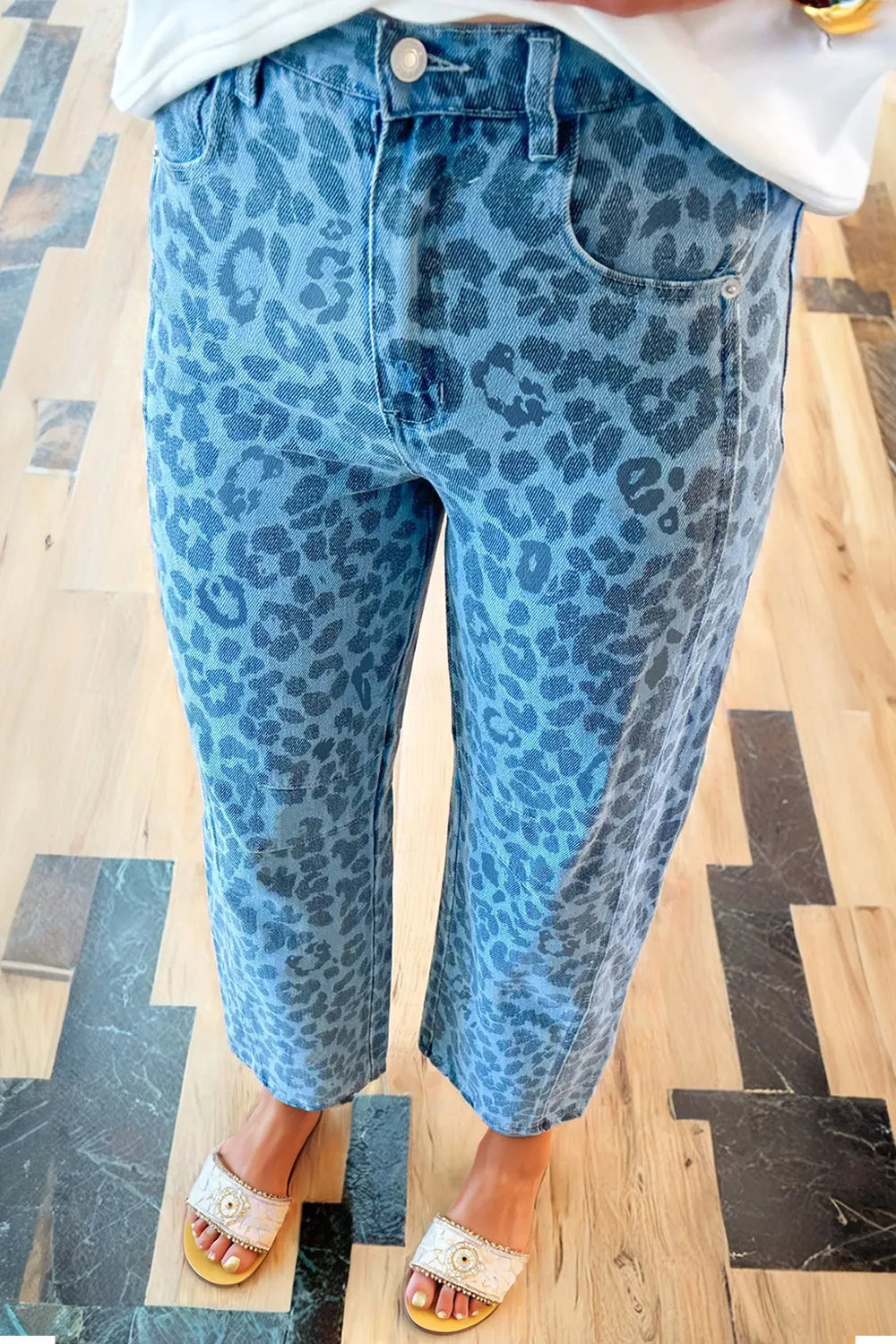 Leopard Print High-Waisted Relaxed Fit Jeans